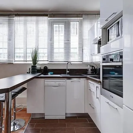 Bluestay 650 - Superb In Apartamento