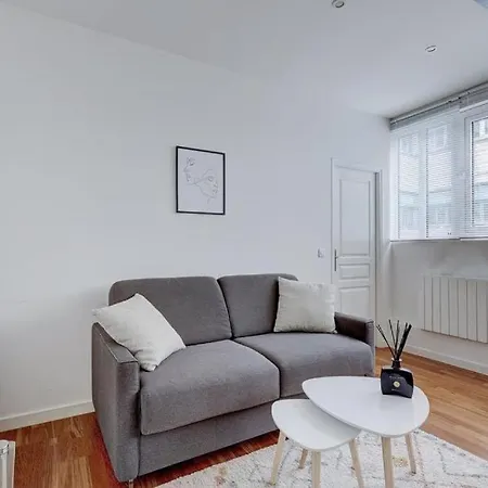 Bluestay 650 - Superb In * París