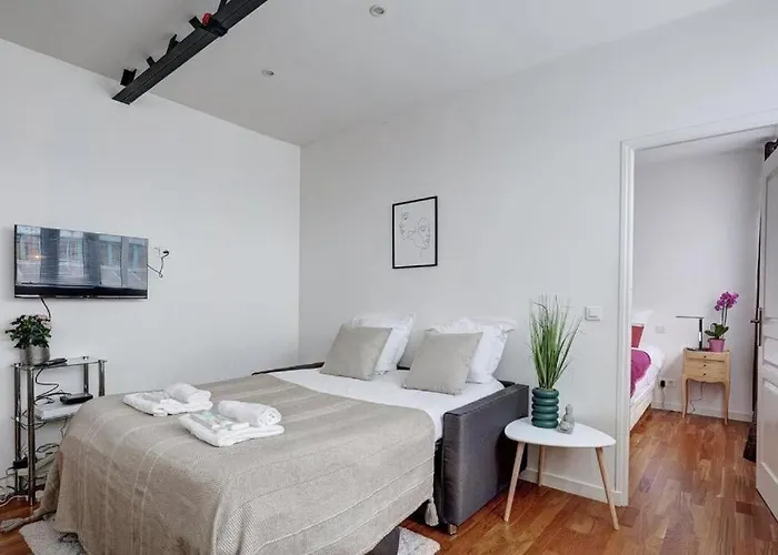 Bluestay 650 - Superb In * Parigi